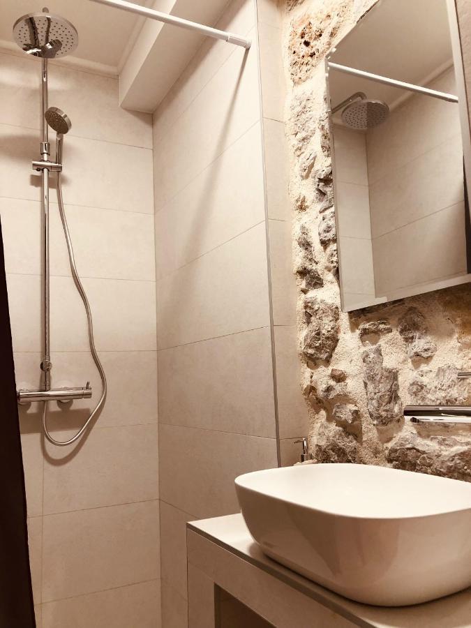Guesthouse Giraffe Donja Lastva Esterno foto