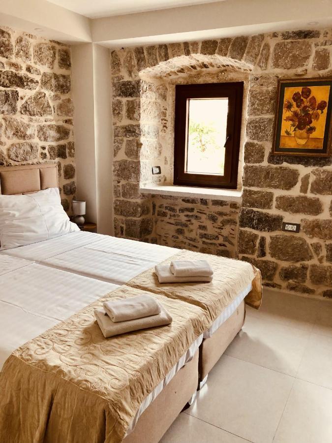 Guesthouse Giraffe Donja Lastva Esterno foto