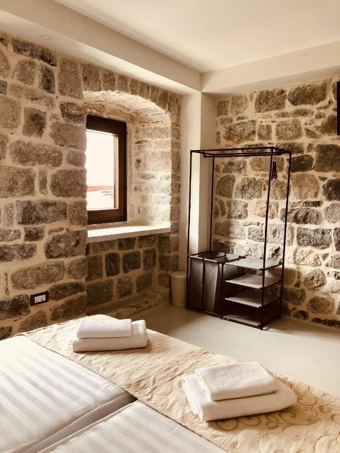 Guesthouse Giraffe Donja Lastva Esterno foto